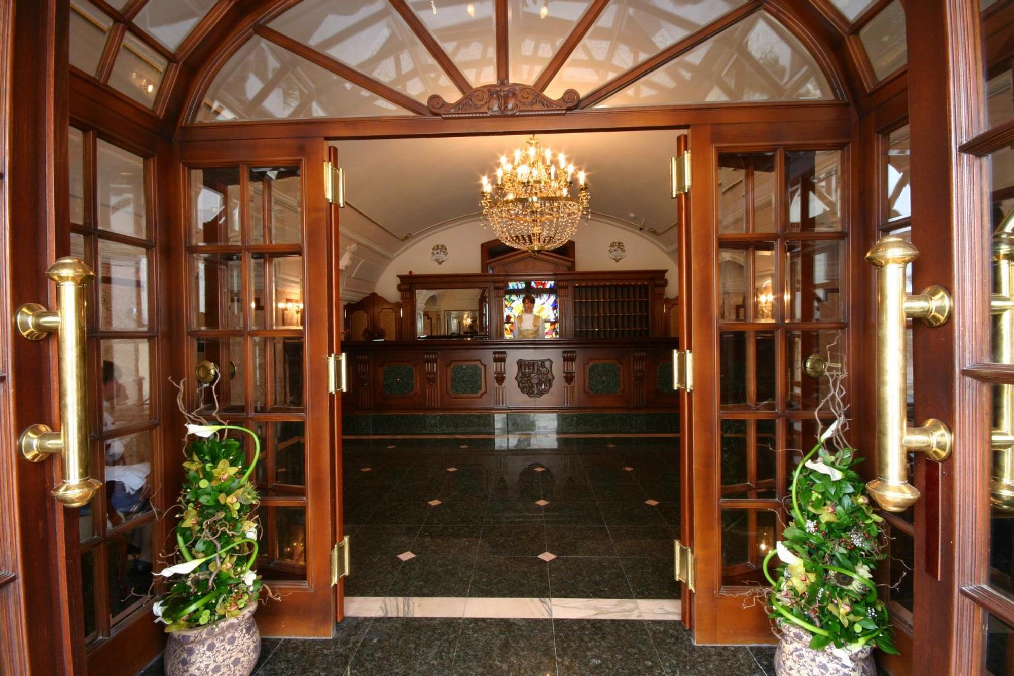 Hotel Leopold I Novi Sad Exterior photo